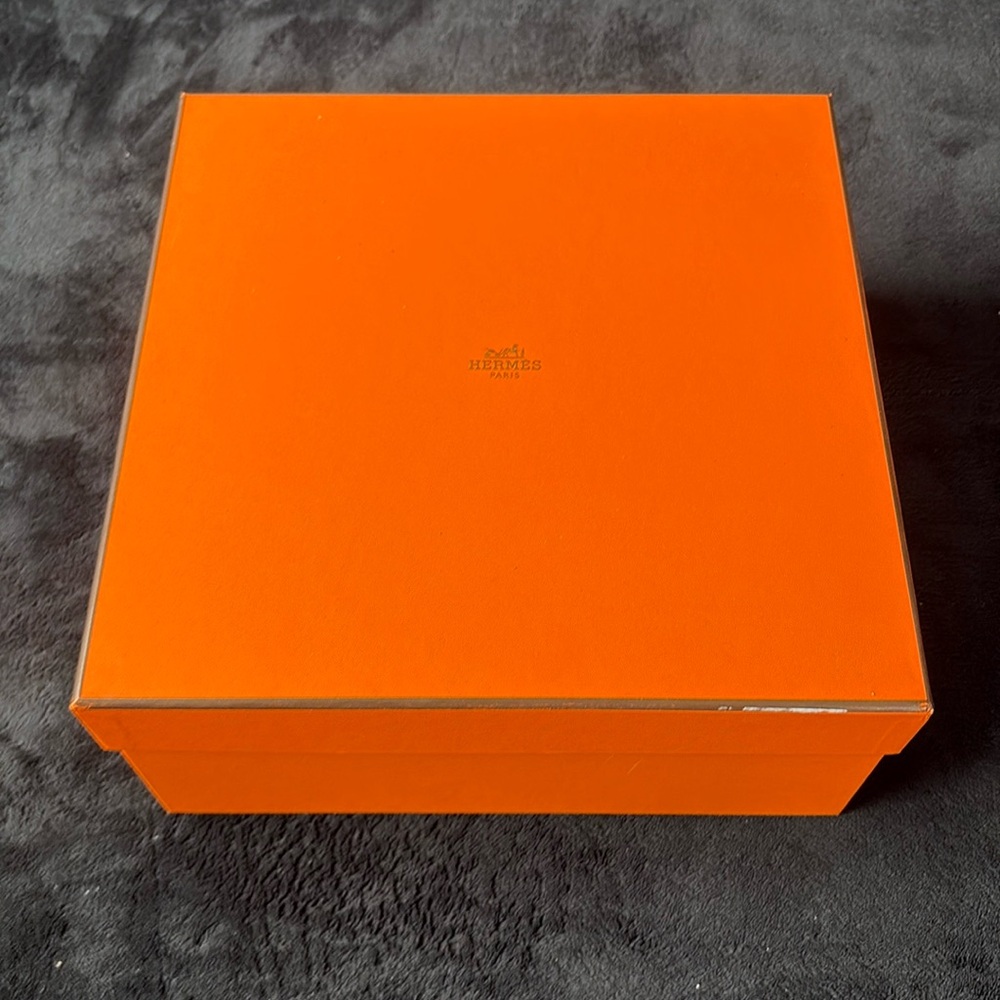 Hermes dishes box